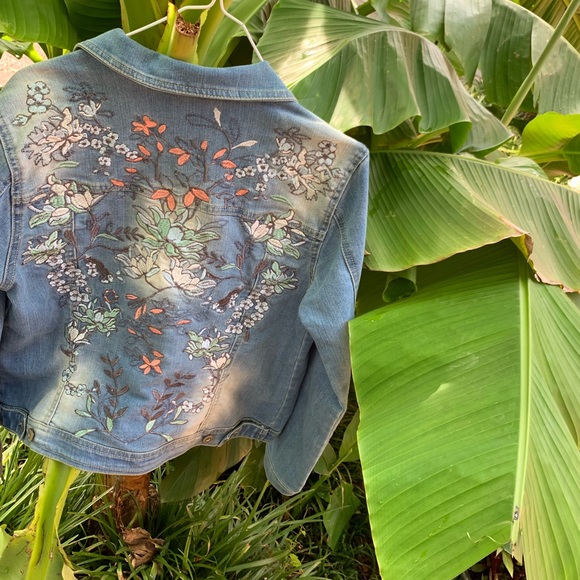 Jean jacket - Picture 2 of 3